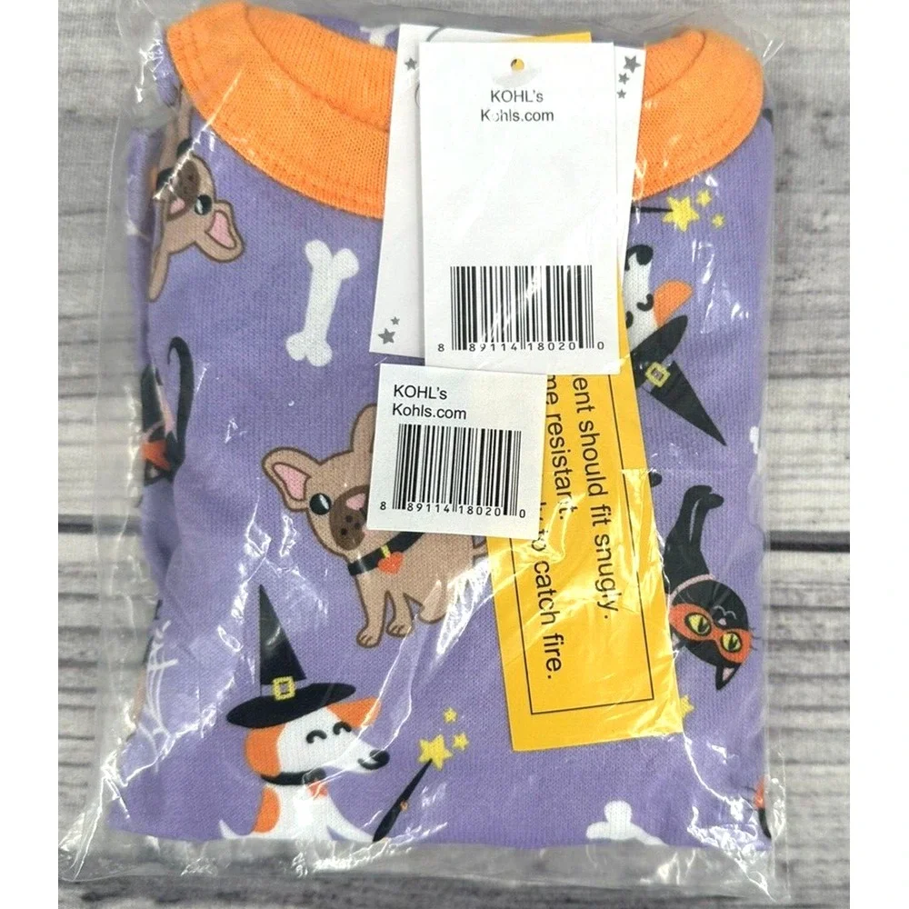 FREE 2 DREAM LITTLE GIRL HALLOWEEN PAJAMA SET Size 4 PURPLE WITH DOG / CAT PRINT